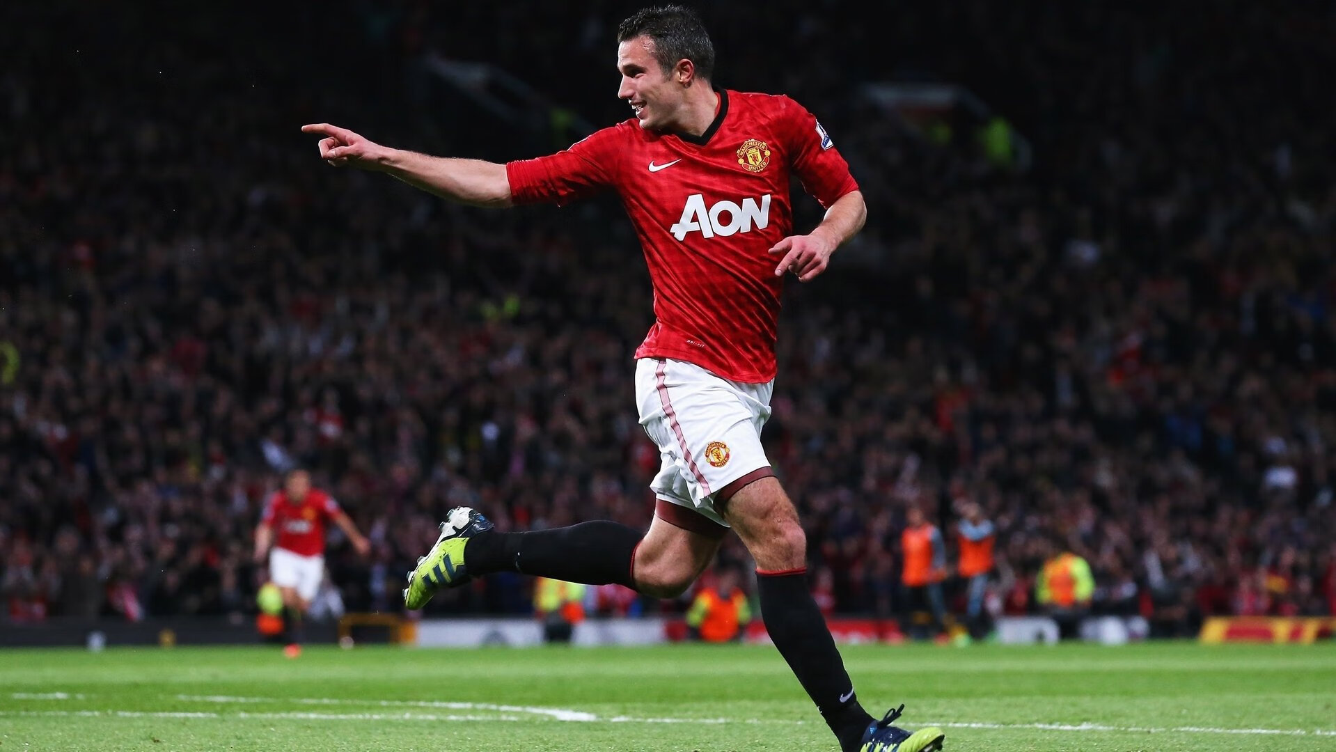 英超裁判语义模型提高跨语言判罚一致性,英超裁判是专职还是兼职